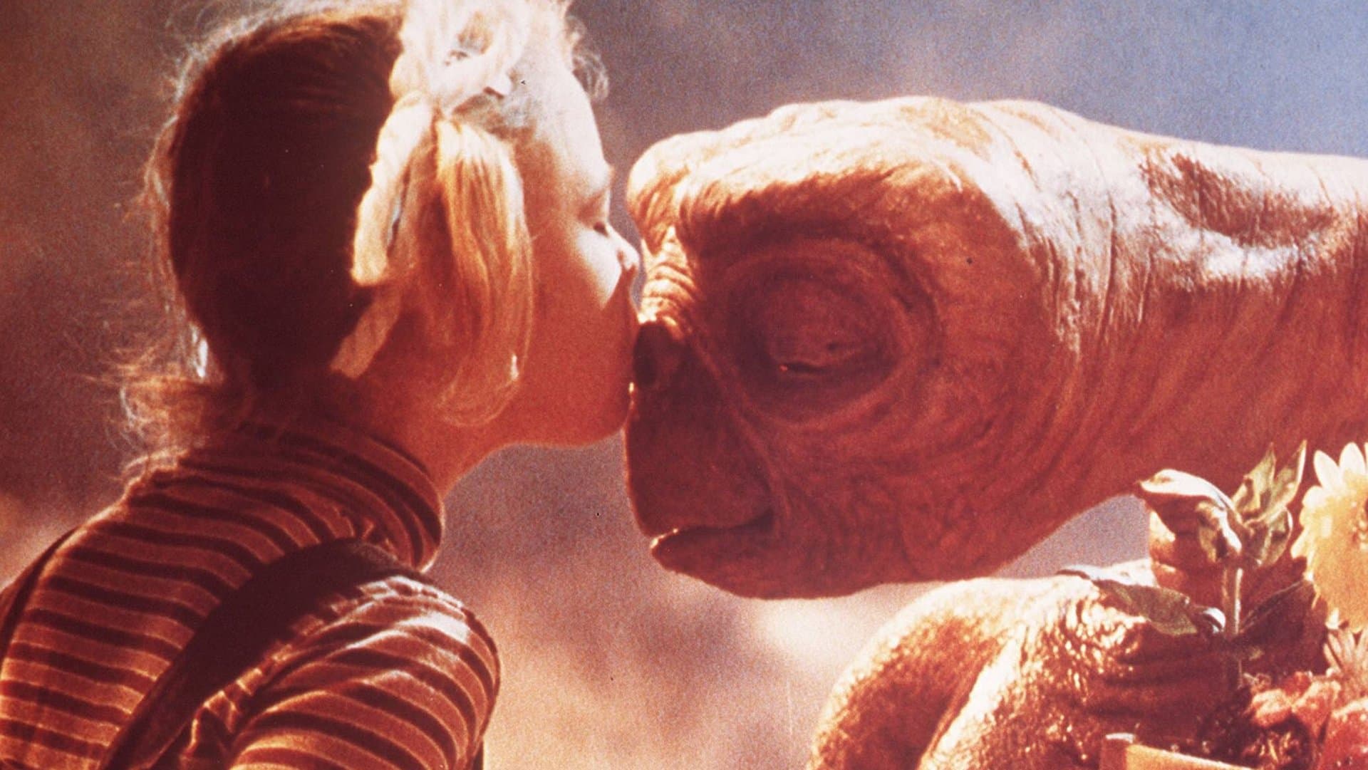 Drew Barrymore ist bereits im Alter von sieben Jahren mit der Rolle der Gertie in Steven Spielbergs "E.T." weltberühmt geworden. Aber erkennen Sie auch diese heutigen Hollywoodstars in ihren frühen Rollen?