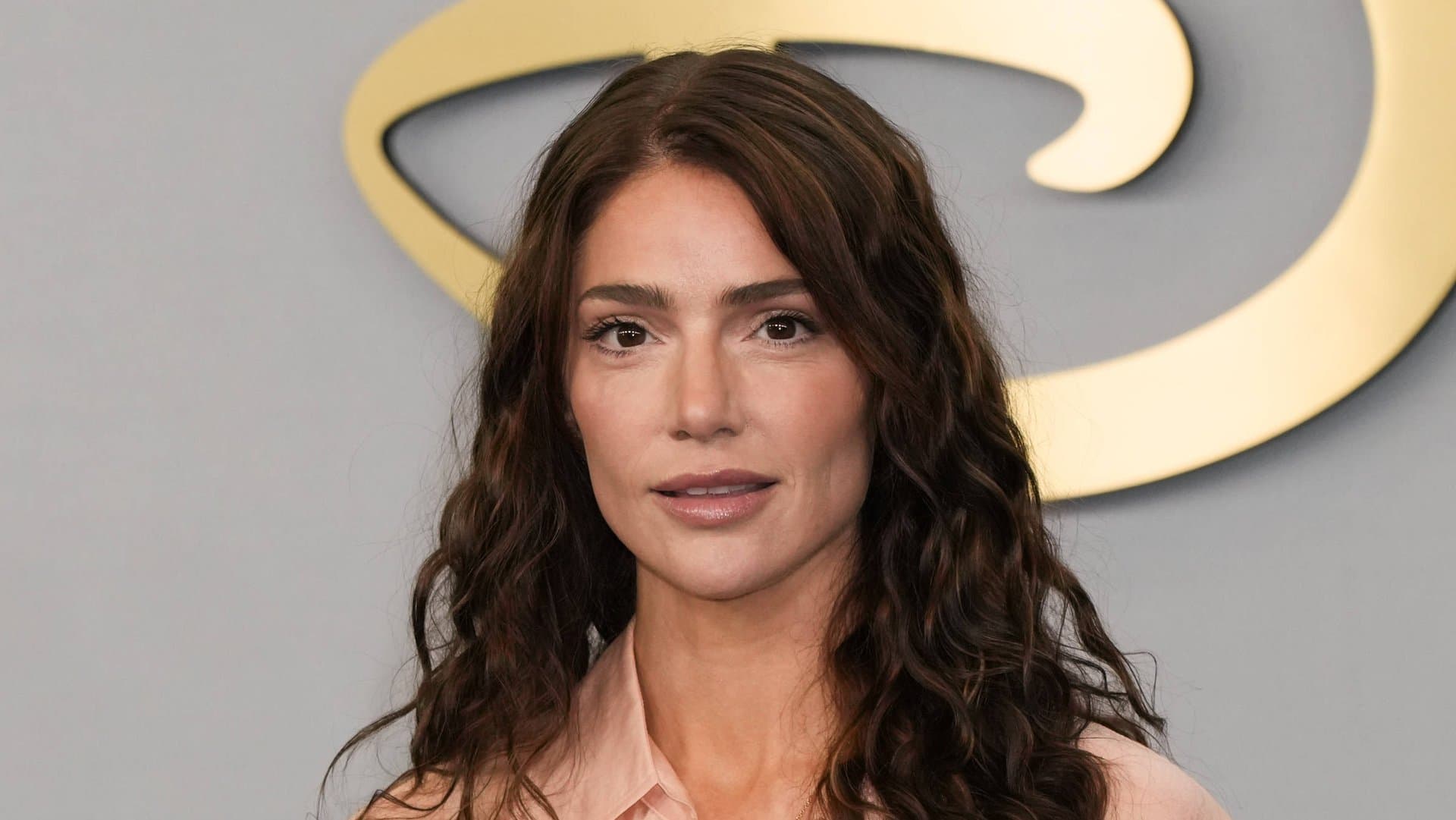 Janet Montgomery ist unter anderem aus den Serien "New Amsterdam" und "The Ex-Wife" bekannt.