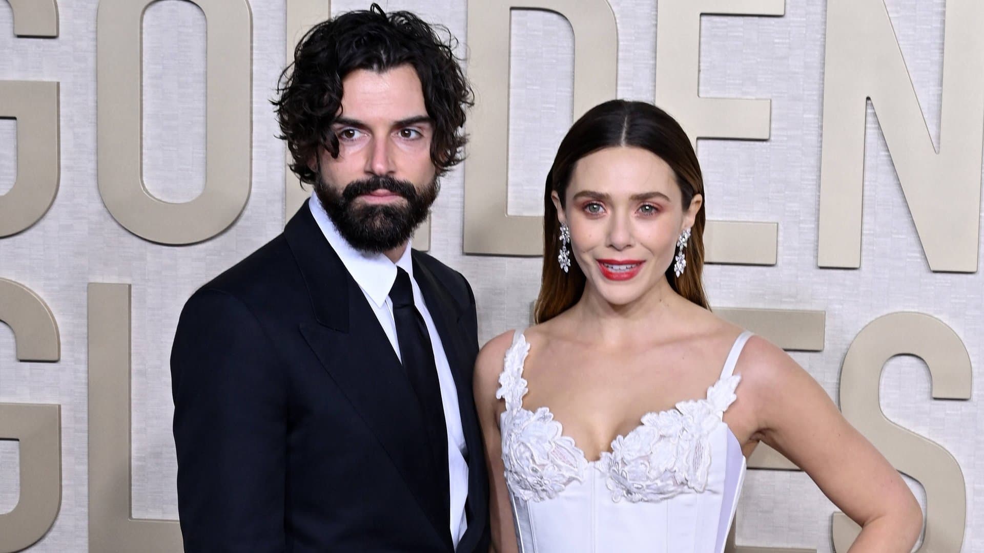 Elizabeth Olsen and Robbie Arnett are looking forward to their first child.
