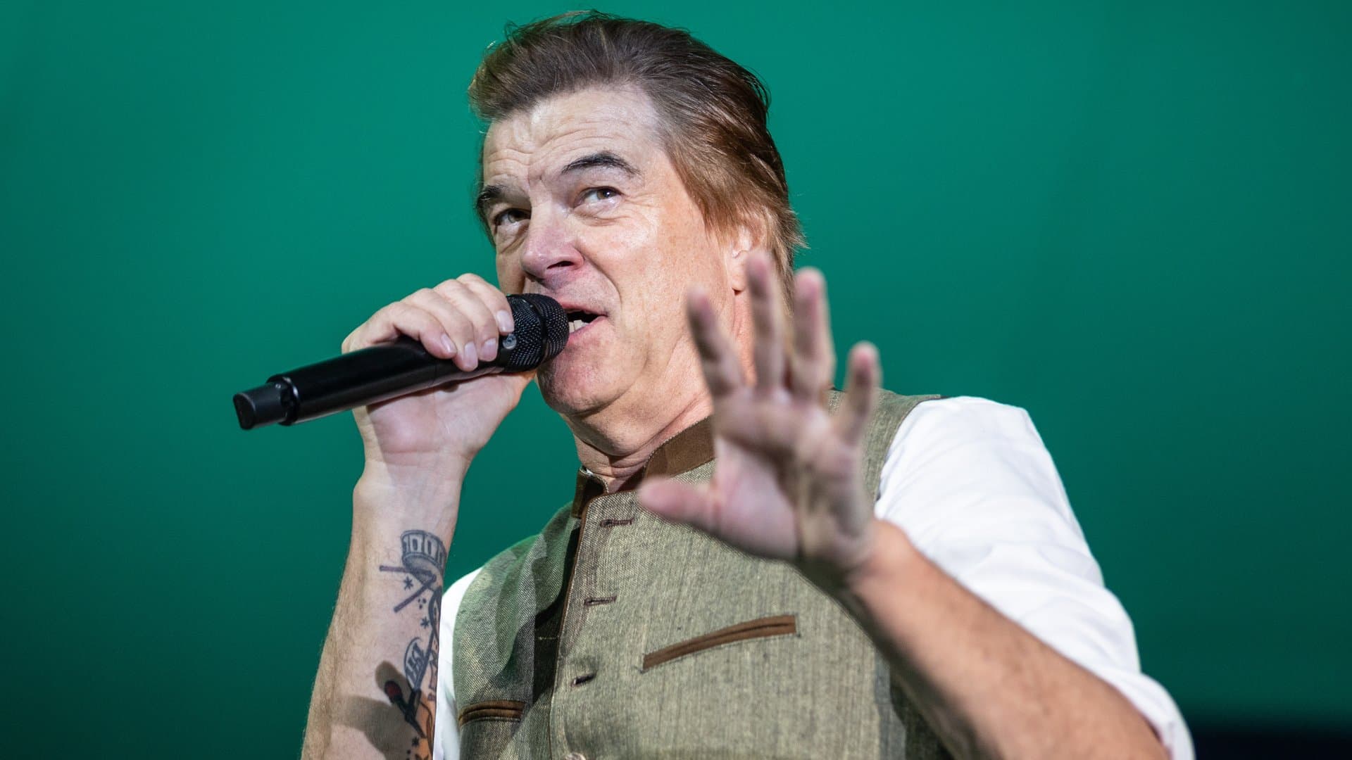 The band around frontman Campino performs in Stuttgart on June 13.