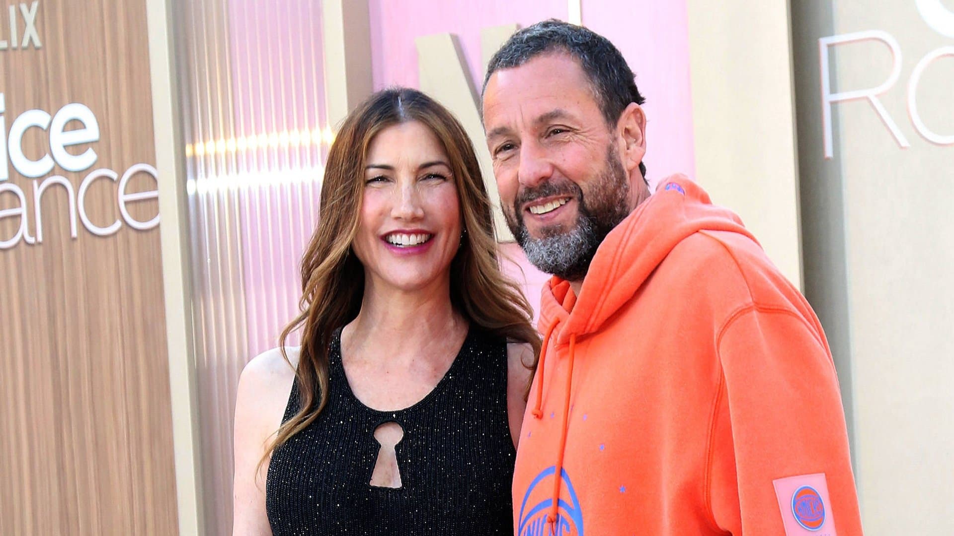 At public appearances - like here at the end of May at the premiere of the Netflix film "Office Romance" in Los Angeles - Jackie and Adam Sandler always appear very close and affectionate.