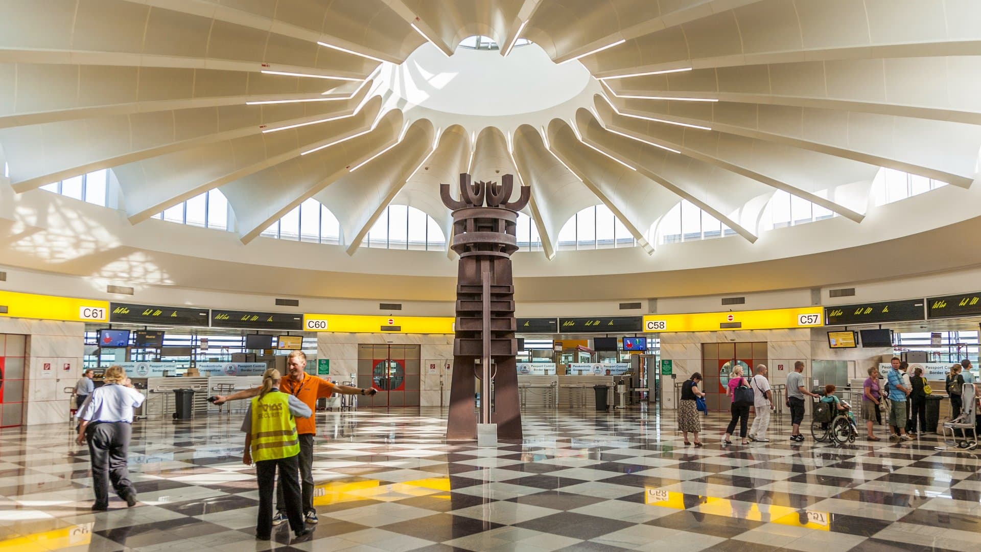 Der Flughafen Wien-Schwechat ist Österreichs größtes Drehkreuz.