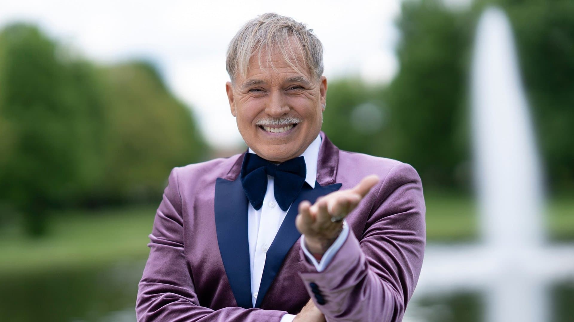Frank "Froonck" Matthée kehrt mit einer Hochzeitssendung zurück.