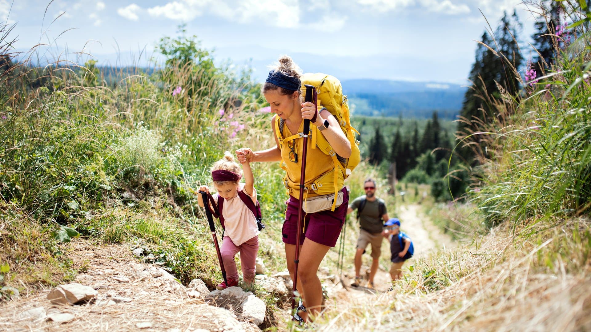 Wandern macht im Sommer besonders viel Spaß - kann aber auch gefährlich sein.