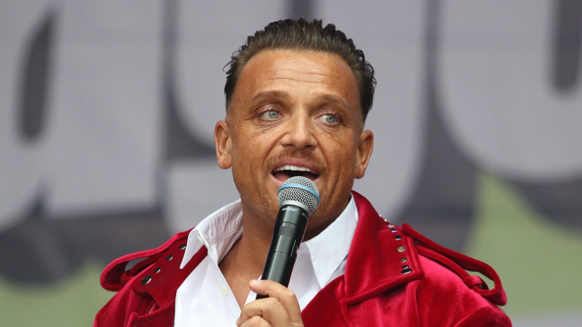 Menowin Fröhlich is celebrating the birth of his ninth child.