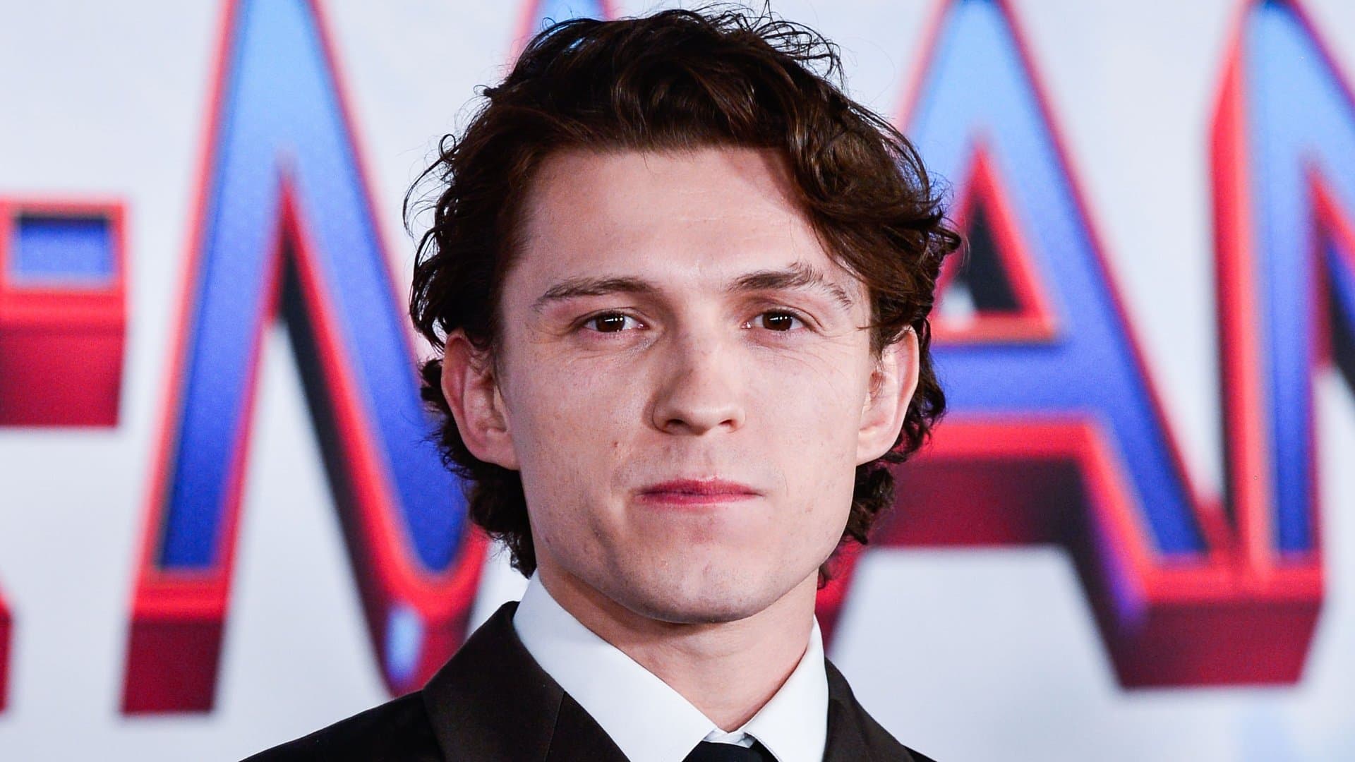 Tom Holland sometimes had to lie during press tours.