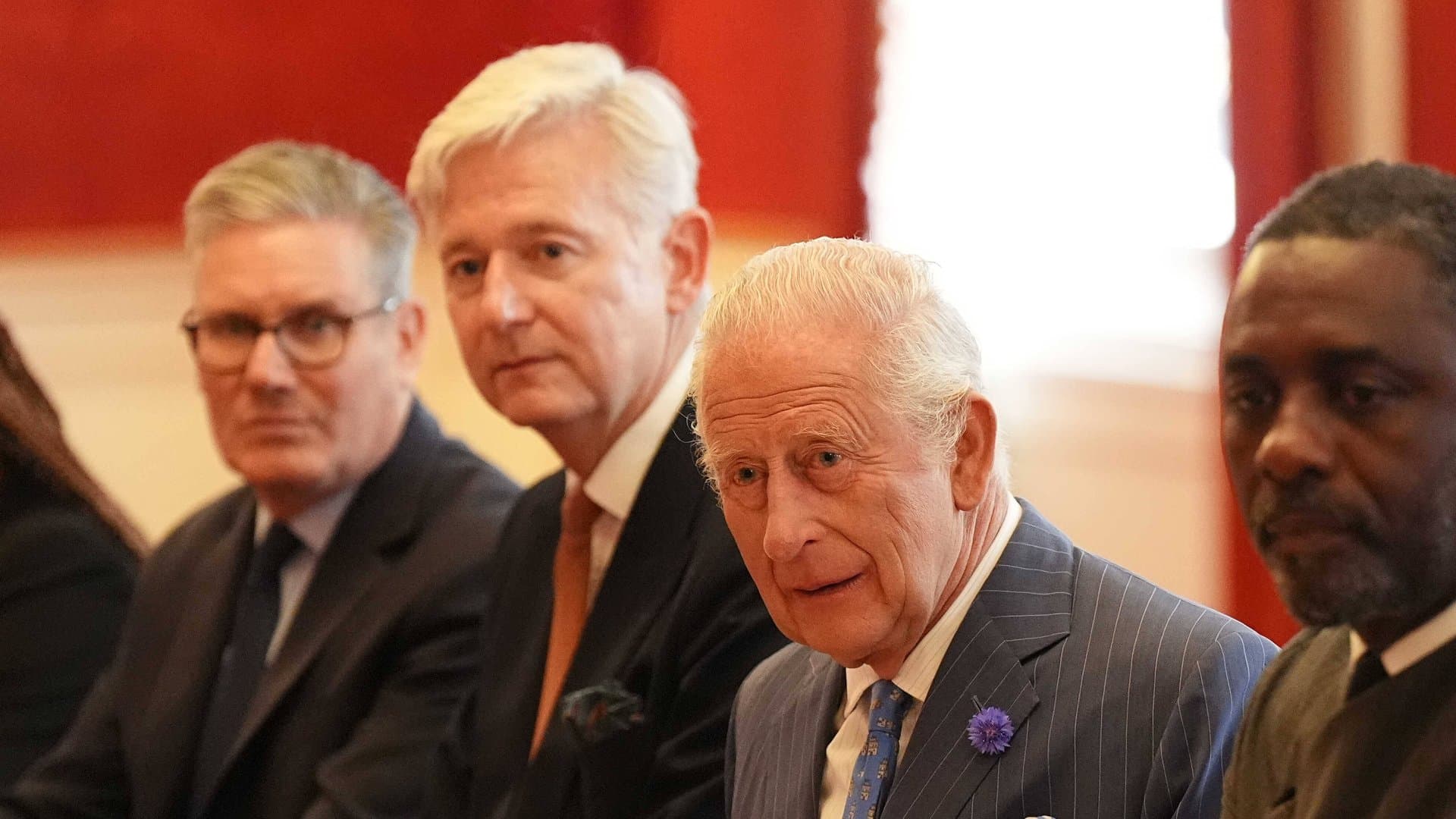 King Charles (r.) and his long-serving Private Secretary Sir Clive Alderton at a reception in July 2025.