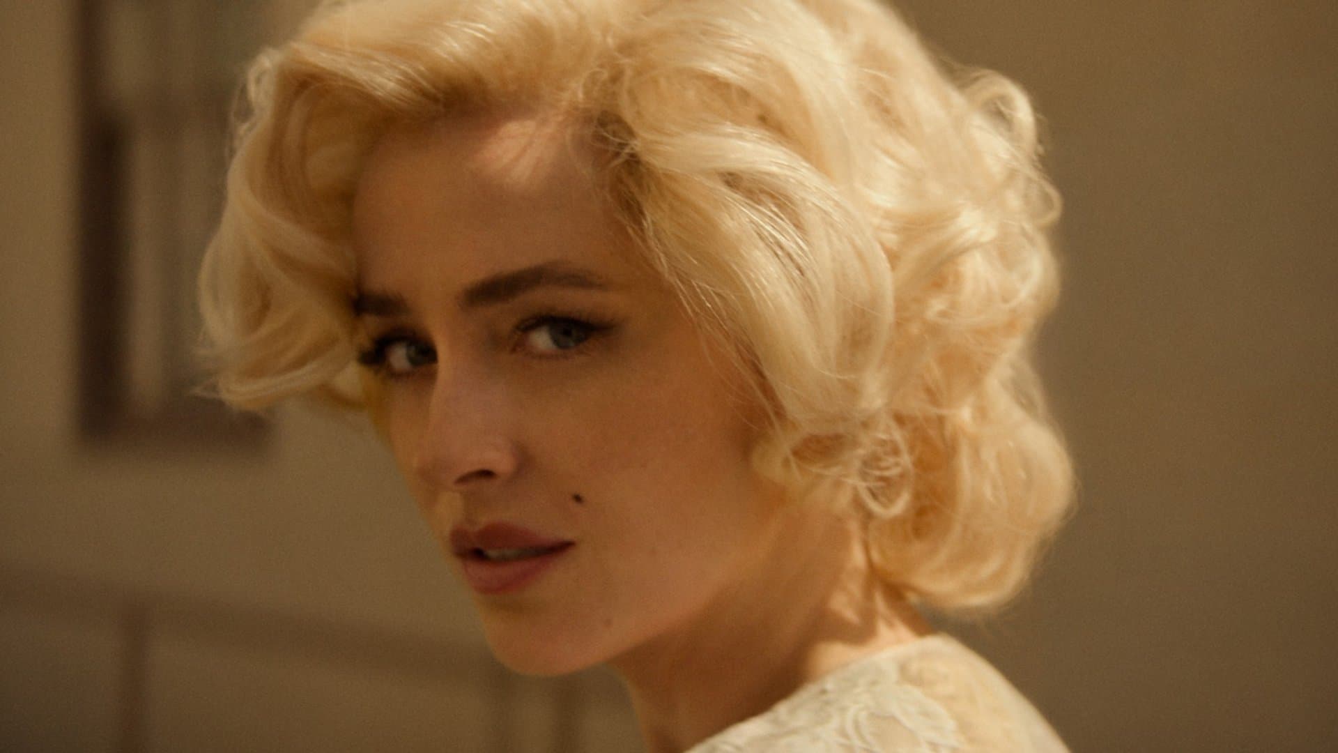 Dakota Johnson transforms into Hollywood legend Marilyn Monroe for the film "Flesh Impact."