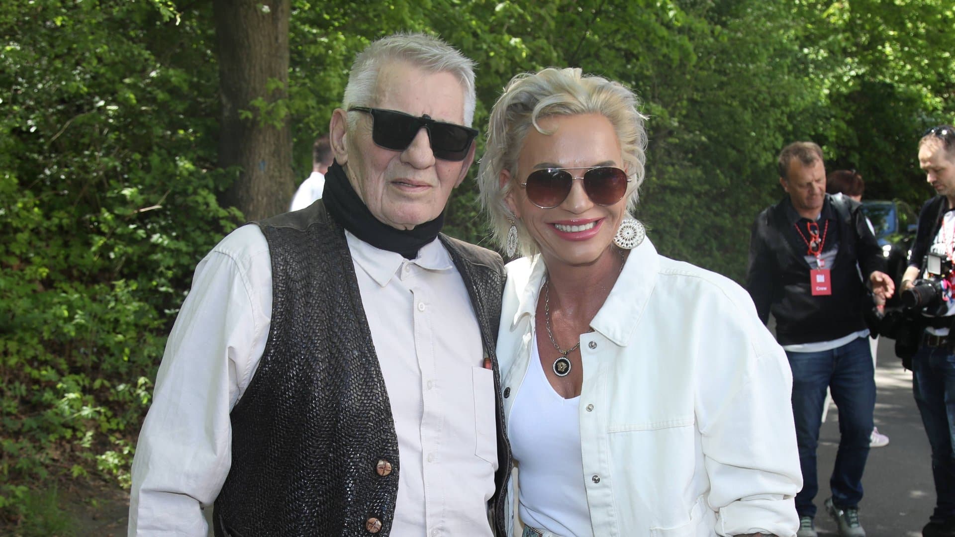 Heinz Hoenig mit seiner Ehefrau Annika Kärsten-Hoenig im Mai 2026.