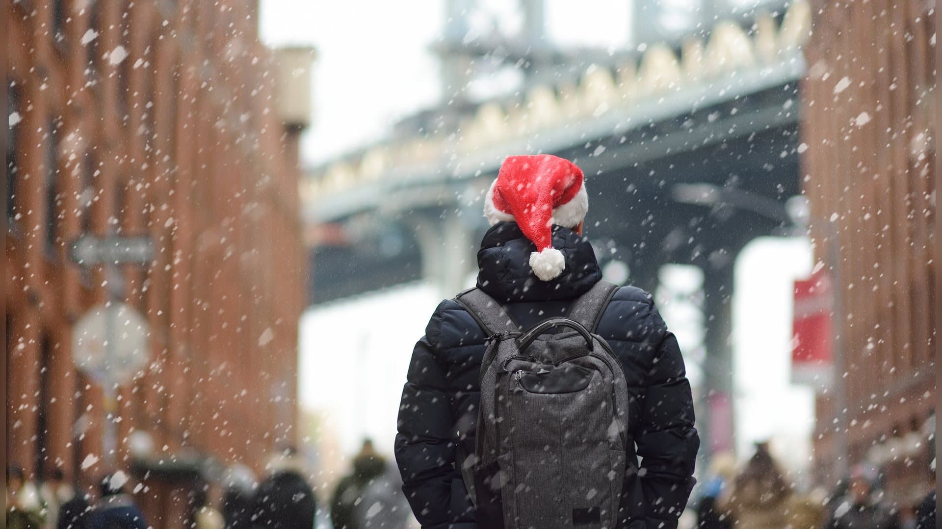 New York City mag riesig und laut sein, aber auch hier lässt sich eine ganz besondere Weihnachtszeit erleben, wenn man nicht gerade Abgeschiedenheit sucht.