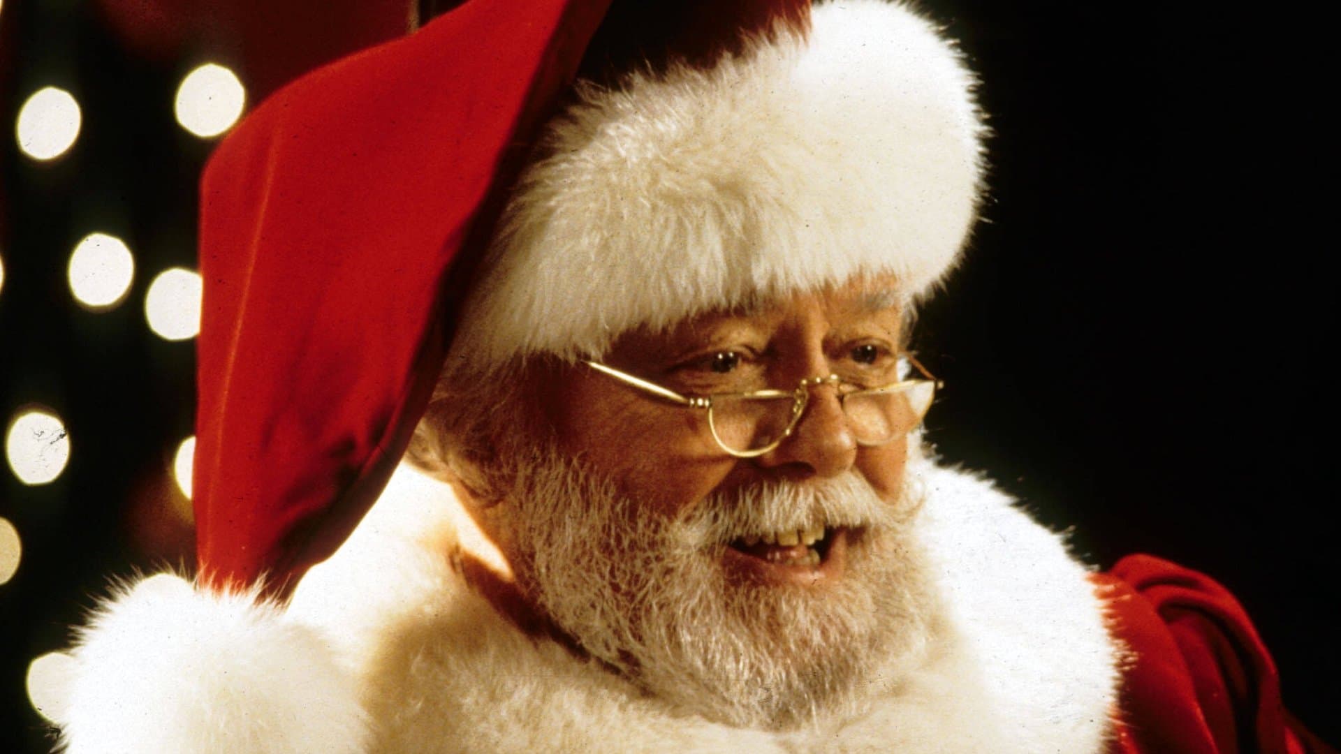Richard Attenborough schlüpfte in "Das Wunder von Manhattan" in die Rolle des Weihnachtsmanns. Doch auch viele andere Stars standen bereits als Santa Claus vor der Kamera.
