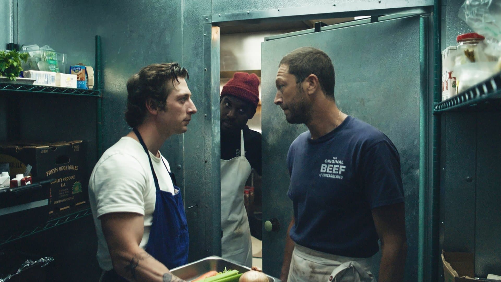 When two people fight, the third one watches: Between Carmen "Carmy" Berzatto (Jeremy Allen White, l.) and Richie (Ebon Moss-Bachrach, r.) there was tension for almost four seasons of "The Bear: King of the Kitchen."