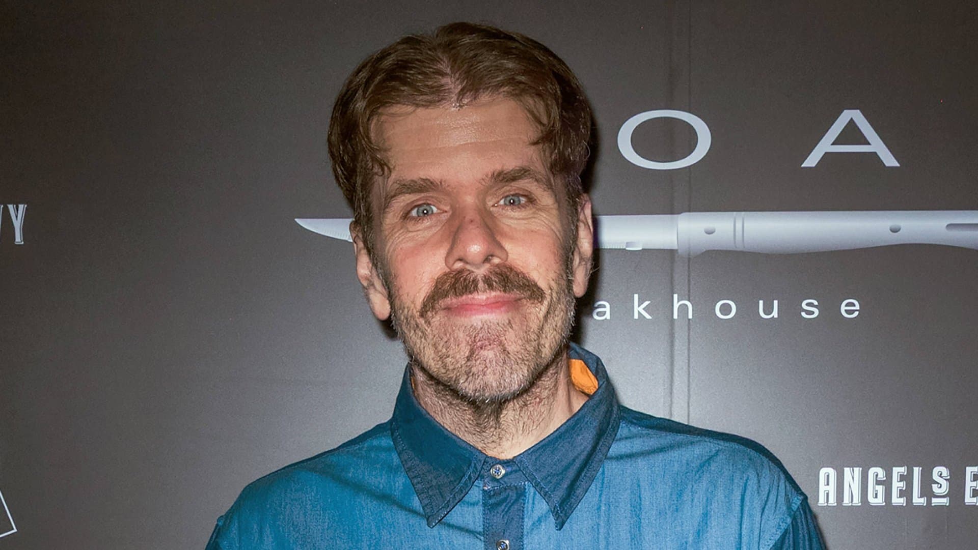 Perez Hilton became known as a celebrity blogger.