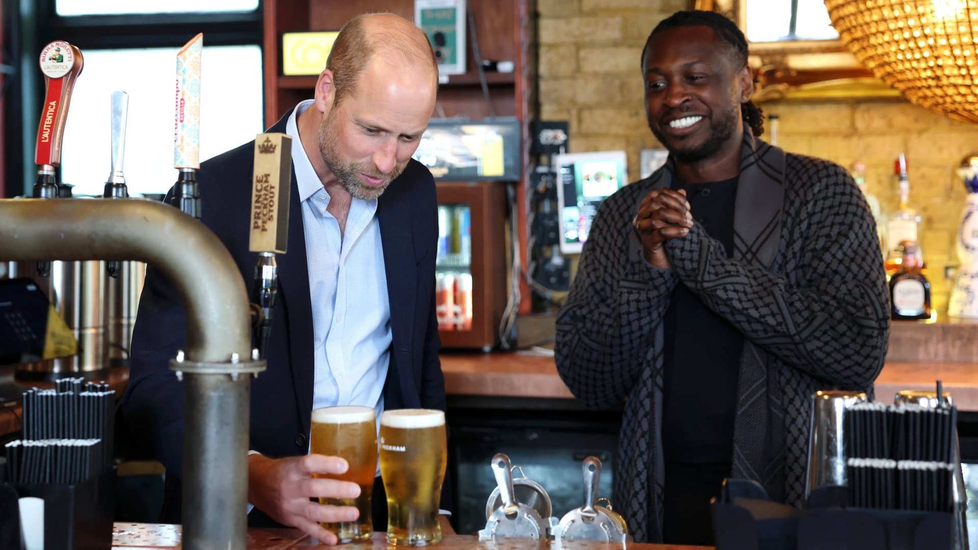 Prince William wants to counteract the decline of pubs.