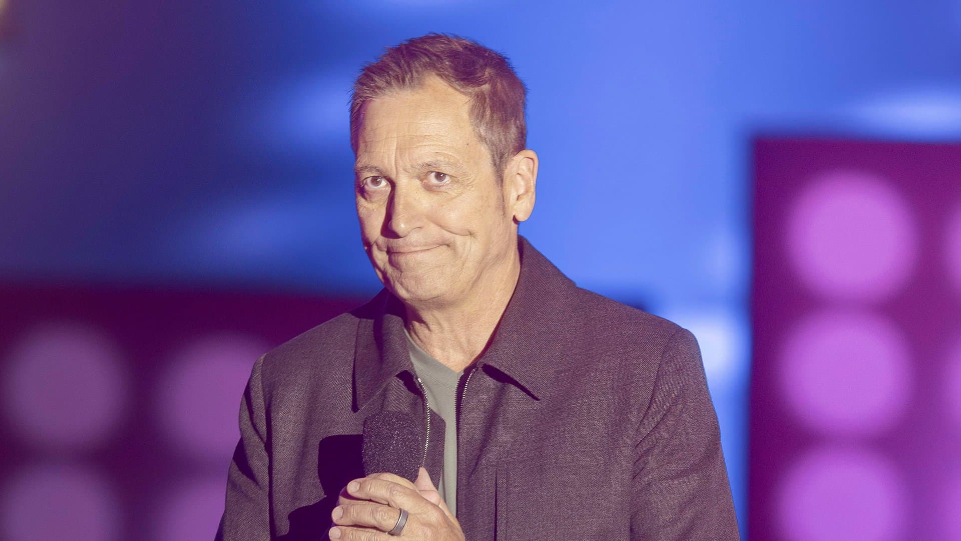 Dieter Nuhr explains himself regarding his statement about femicide.
