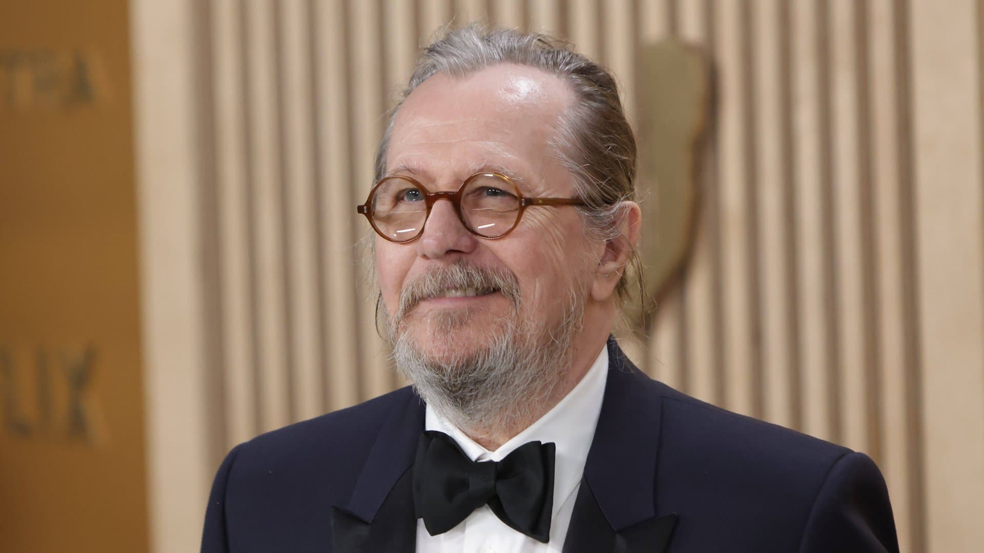 Gary Oldman will be honored for his lifetime achievement.