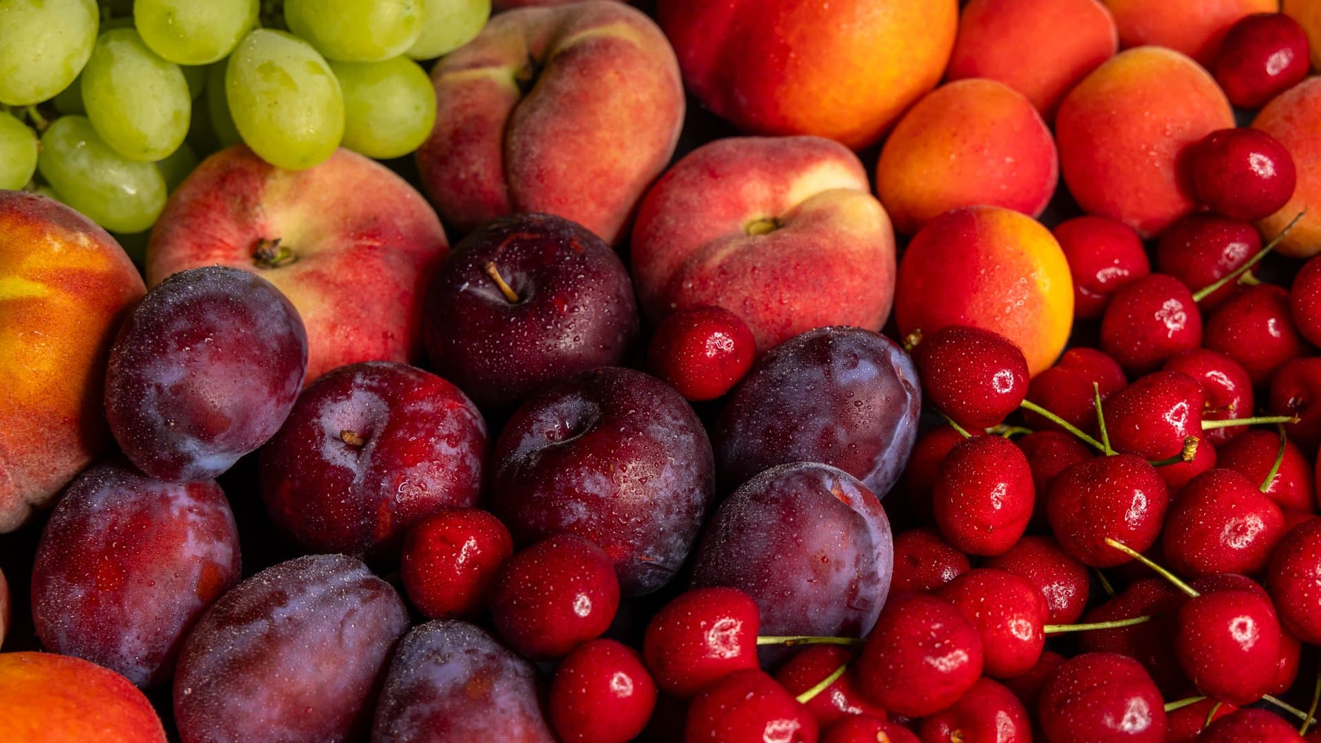 Trauben, Kirschen oder Steinobst: Diese Früchte versorgen den Körper im Sommer mit wichtigen Vitaminen.