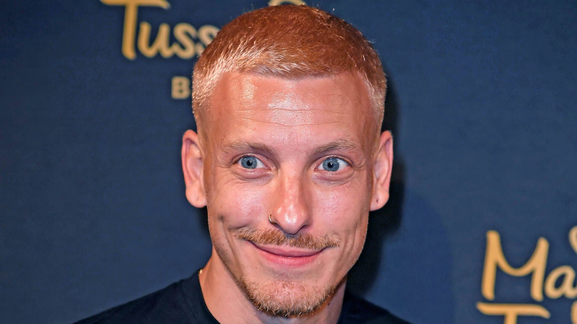 Felix Lobrecht has been working for a year to make a name for himself as techno DJ and producer Azzel 447.