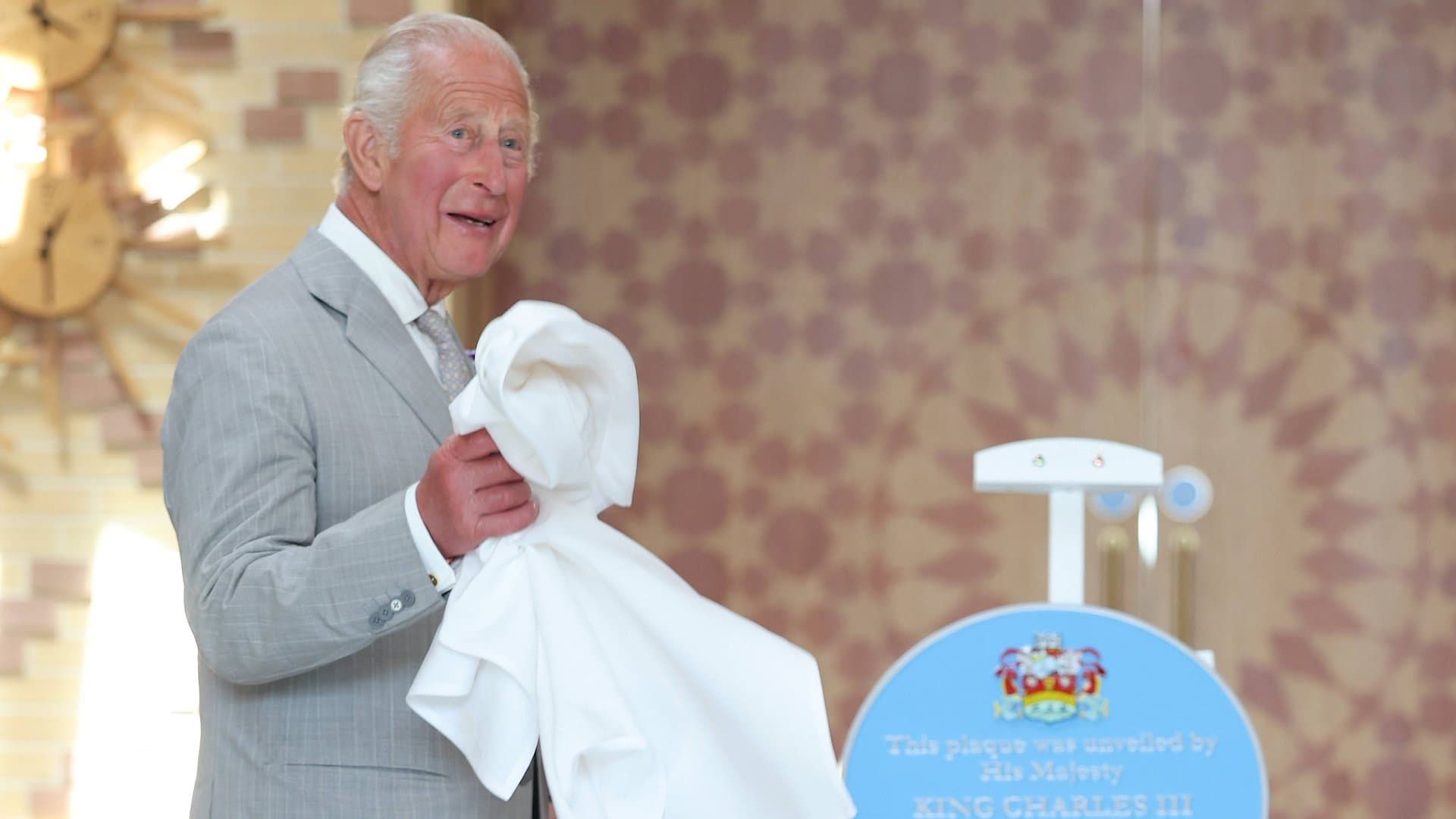 King Charles unveiled a commemorative plaque at the eco-mosque at the end of his visit.