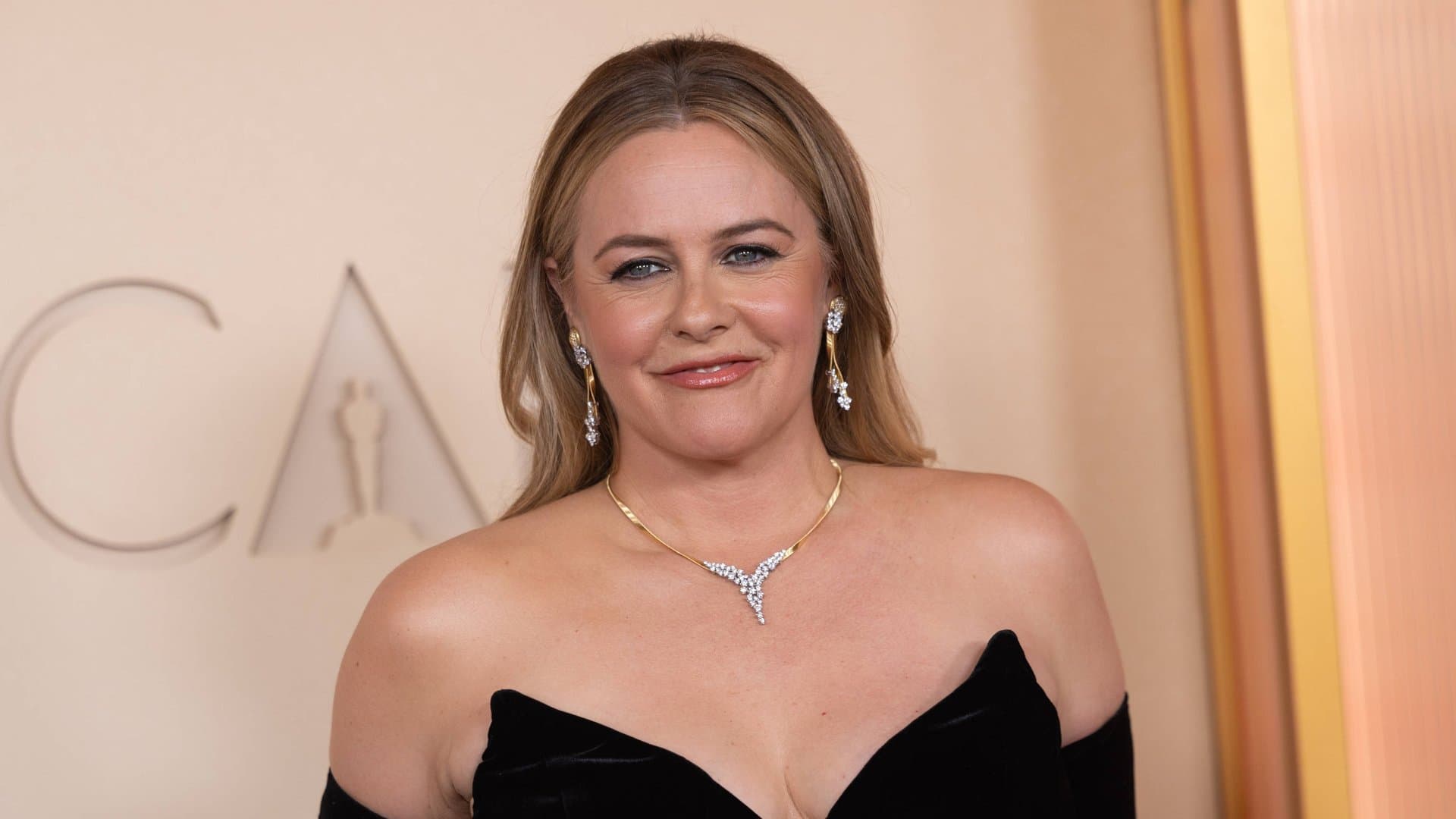 The "Clueless" sequel with Alicia Silverstone is coming.